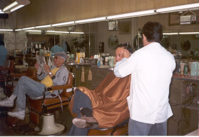 Parrucchiere a San Francisco, USA, 1991