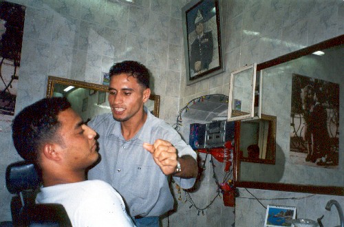 Parrucchiere in Libia, 2003